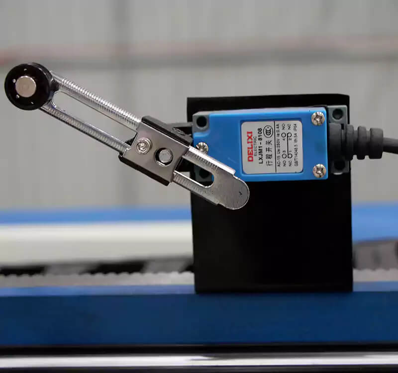 gantry CNC oxy-fuel gas flame cutting strip machine detail