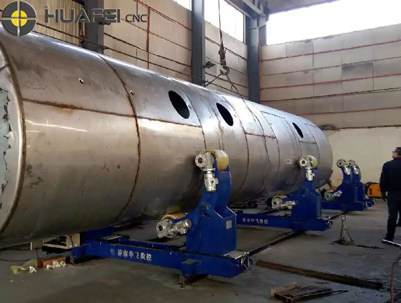 5T special-shaped tank rotator customer site installation and commissioning
